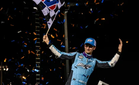 Kofoid wins World of Outlaws returning event at Nodak Speedway